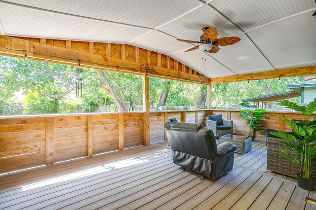 702 Lombardy Lane, Arlington, TX 76013