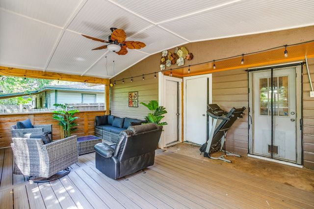 702 Lombardy Lane, Arlington, TX 76013
