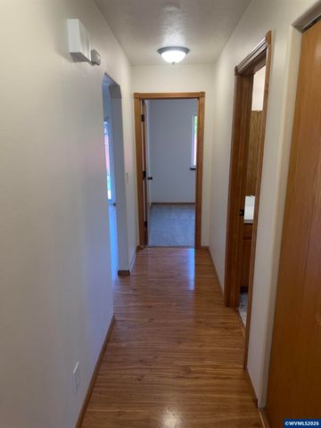 6853 Arborwood Ct NE, Keizer, OR 97303