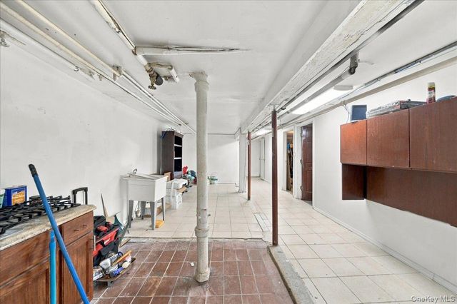1385 Bronx River Avenue, Bronx, NY 10472