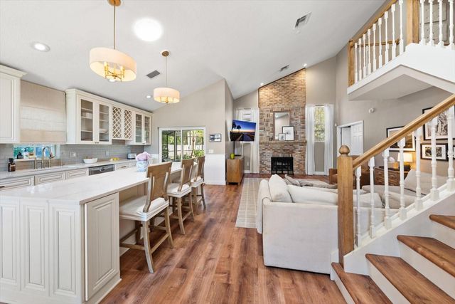 848 CHRISTINA CIRCLE, Oldsmar, FL 34677