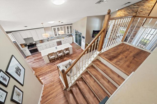 848 CHRISTINA CIRCLE, Oldsmar, FL 34677