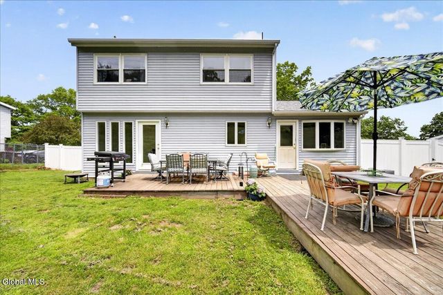 27 Severson Hill Road, Voorheesville, NY 12186