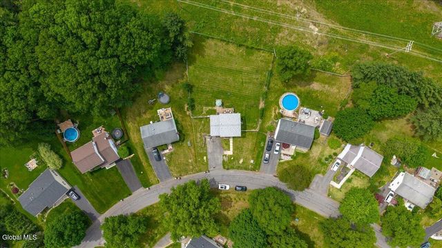 27 Severson Hill Road, Voorheesville, NY 12186