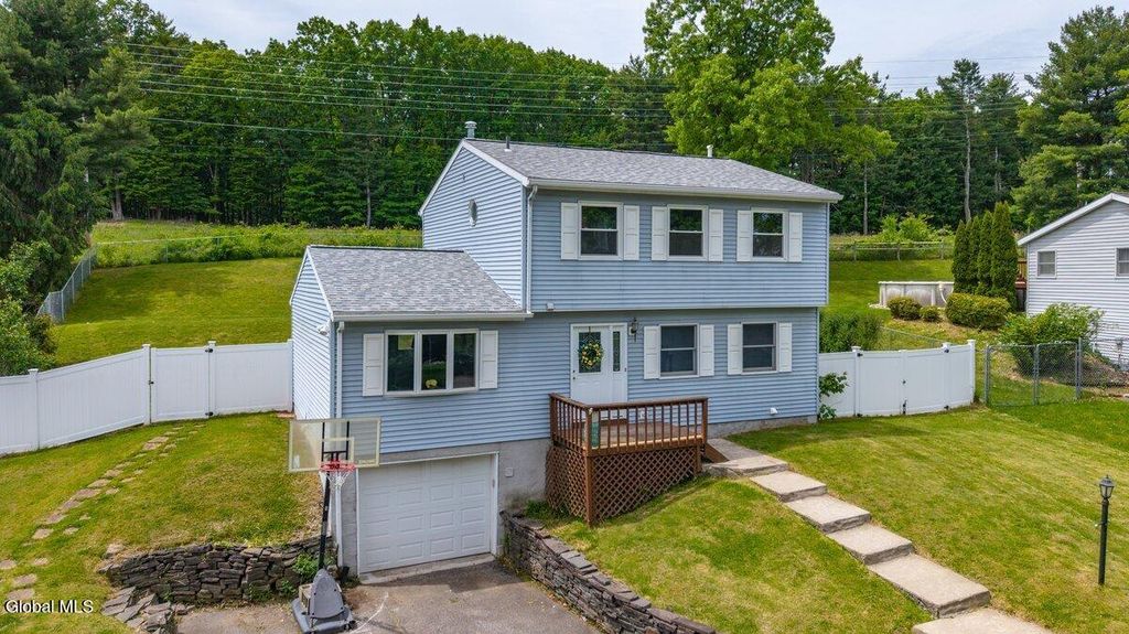 27 Severson Hill Road, Voorheesville, NY 12186