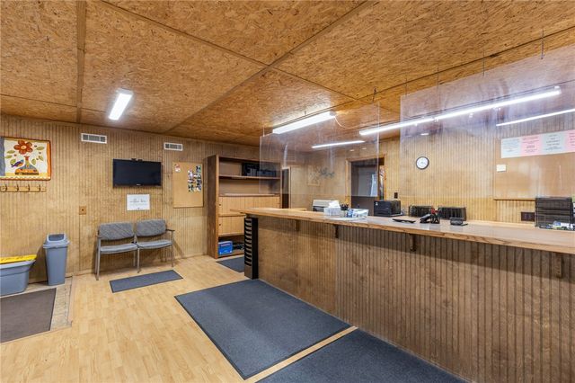 10381 N 7 Highway, Harrison, AR 72601