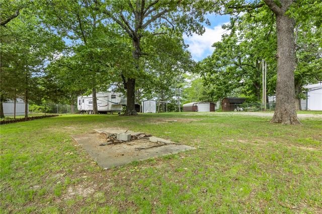 10381 N 7 Highway, Harrison, AR 72601