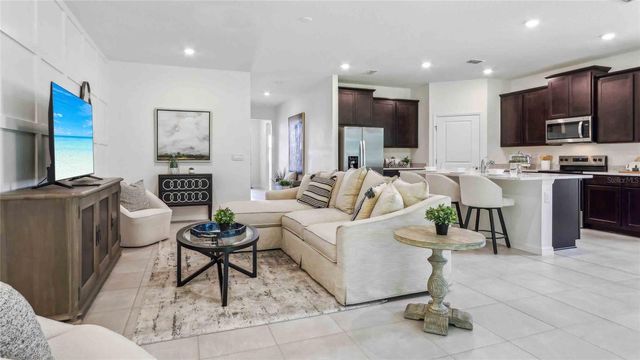 8210 IVES PLACE, Wildwood, FL 34785