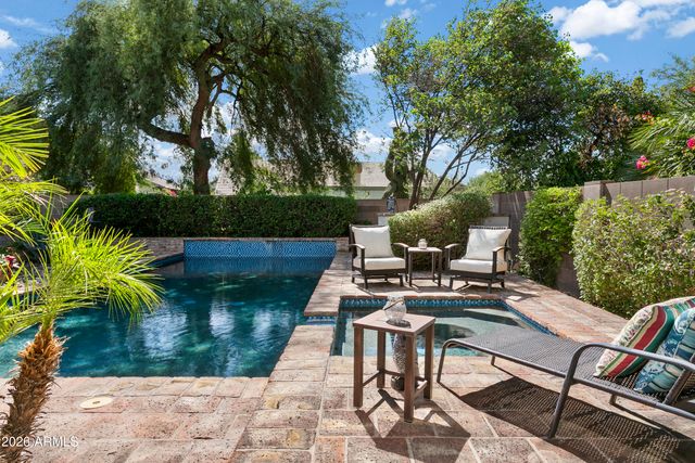 6737 E EVANS Drive, Scottsdale, AZ 85254