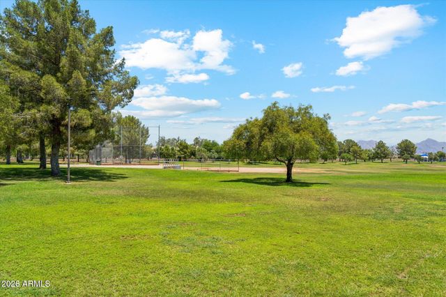 6737 E EVANS Drive, Scottsdale, AZ 85254