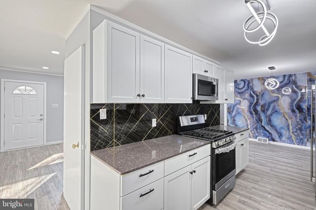121 W CLEARVIEW DRIVE, Camp Hill, PA 17011
