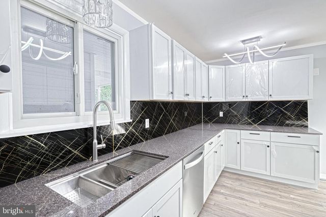 121 W CLEARVIEW DRIVE, Camp Hill, PA 17011