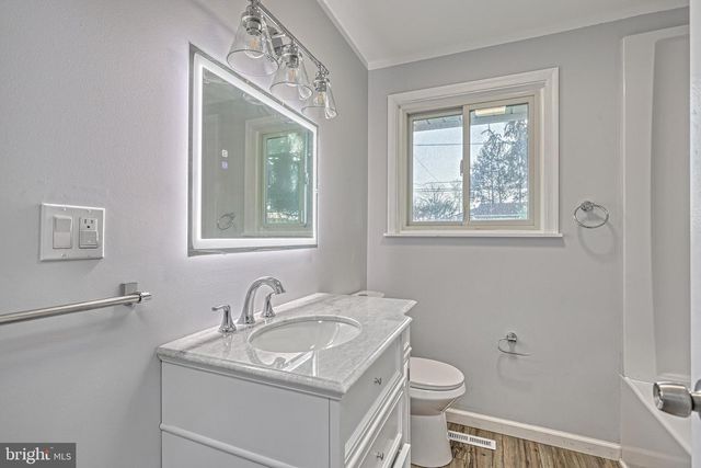 121 W CLEARVIEW DRIVE, Camp Hill, PA 17011