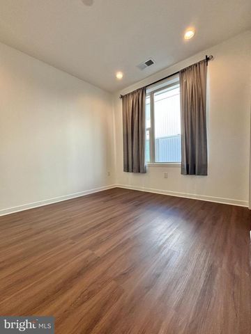 3103 BEACHVIEW LN, Philadelphia, PA 19125