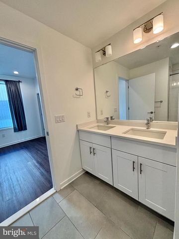 3103 BEACHVIEW LN, Philadelphia, PA 19125