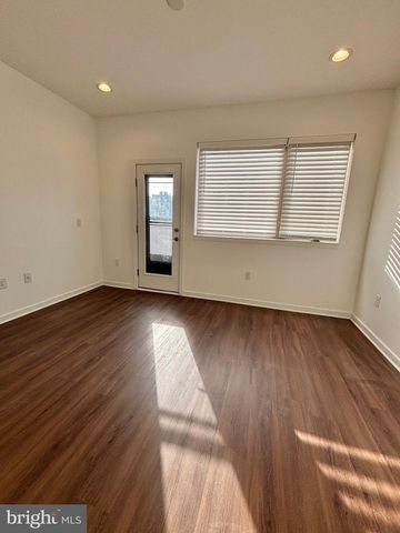 3103 BEACHVIEW LN, Philadelphia, PA 19125