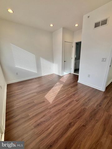 3103 BEACHVIEW LN, Philadelphia, PA 19125