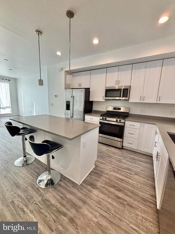 3103 BEACHVIEW LN, Philadelphia, PA 19125