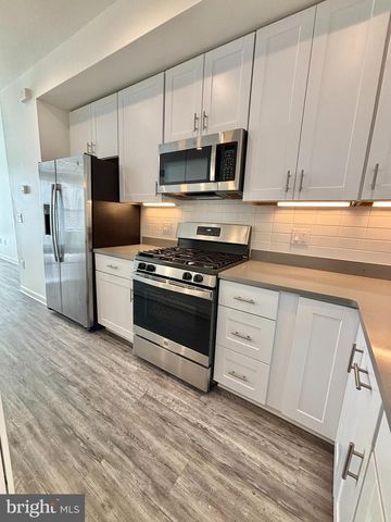 3103 BEACHVIEW LN, Philadelphia, PA 19125