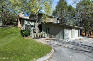 1900 Ridgecrest Drive 202, Knoxville, TN 37918