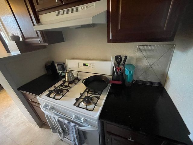 1949 Commonwealth Ave 34, Boston, MA 02135