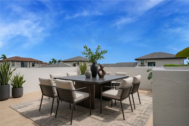 4539 NW 83rd Pkwy, Doral, FL 33166