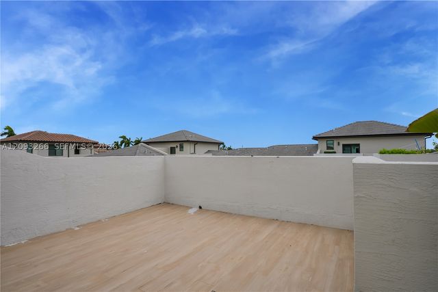 4539 NW 83rd Pkwy, Doral, FL 33166