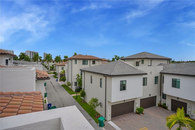 4539 NW 83rd Pkwy, Doral, FL 33166