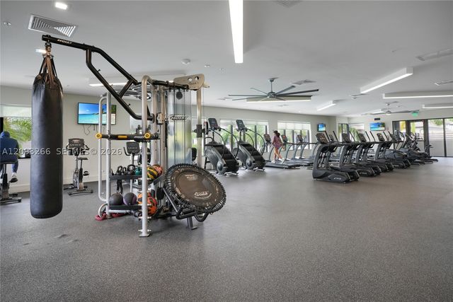 4539 NW 83rd Pkwy, Doral, FL 33166