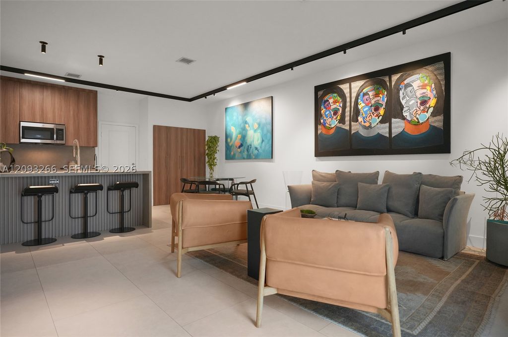 4539 NW 83rd Pkwy, Doral, FL 33166