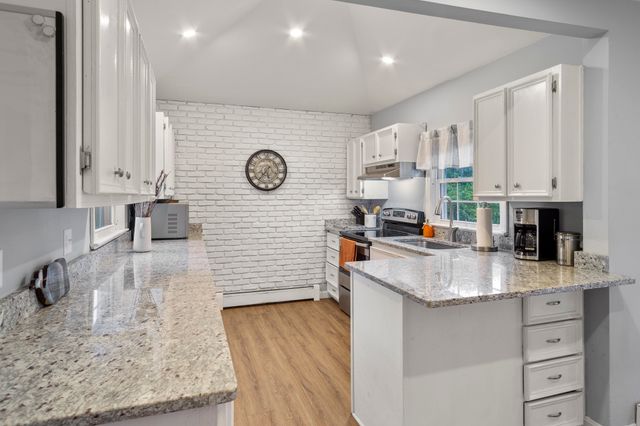 68 Leonard Street, Norton, MA 02766