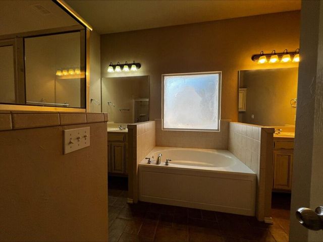 13111 Red Oak Drive, Choctaw, OK 73020