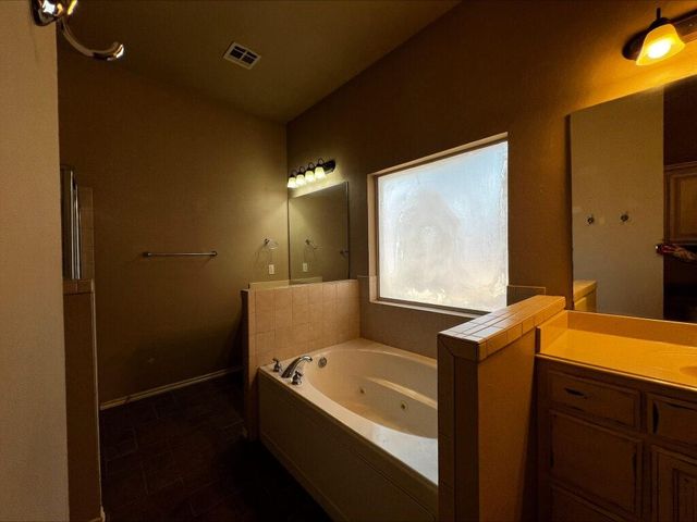 13111 Red Oak Drive, Choctaw, OK 73020