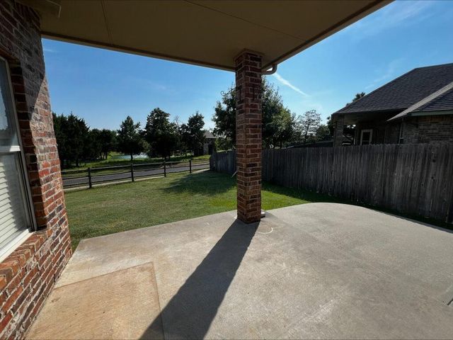 13111 Red Oak Drive, Choctaw, OK 73020
