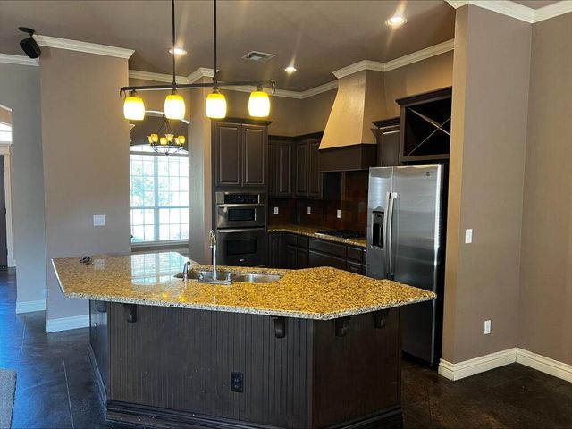 13111 Red Oak Drive, Choctaw, OK 73020