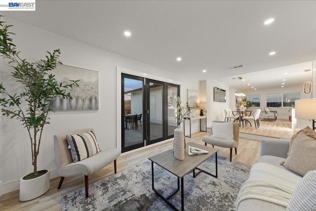 6332 Rockrose Dr, Newark, CA 94560