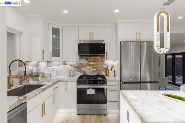 6332 Rockrose Dr, Newark, CA 94560