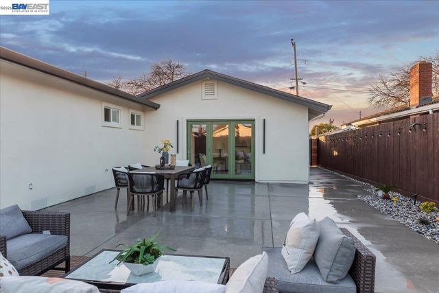 6332 Rockrose Dr, Newark, CA 94560