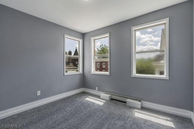 11 Hudson St, Phillipsburg Town, NJ 08865