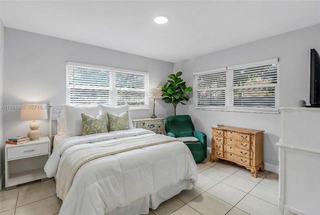 312 NW 35th Street, Oakland Park, FL 33309