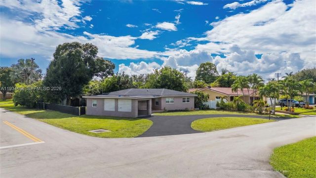 312 NW 35th Street, Oakland Park, FL 33309