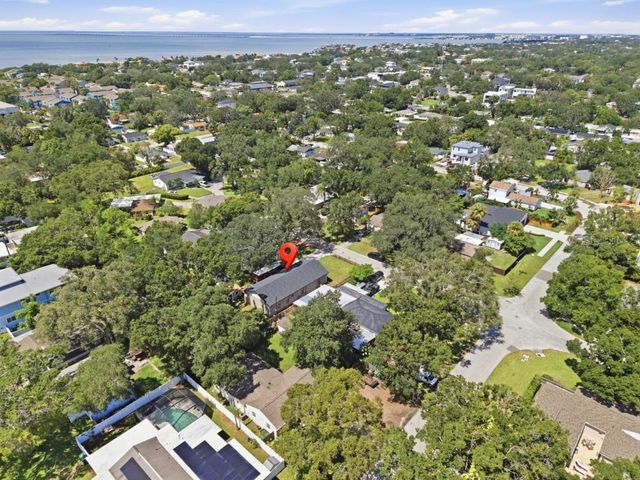 4710 W BAY VIEW AVENUE, Tampa, FL 33611