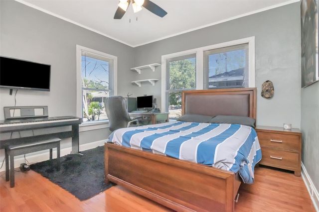 220 W FERN STREET, Tampa, FL 33604