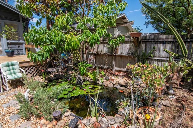 220 W FERN STREET, Tampa, FL 33604