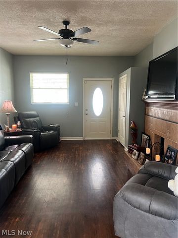 1300 36th Street, Parkersburg, WV 26104