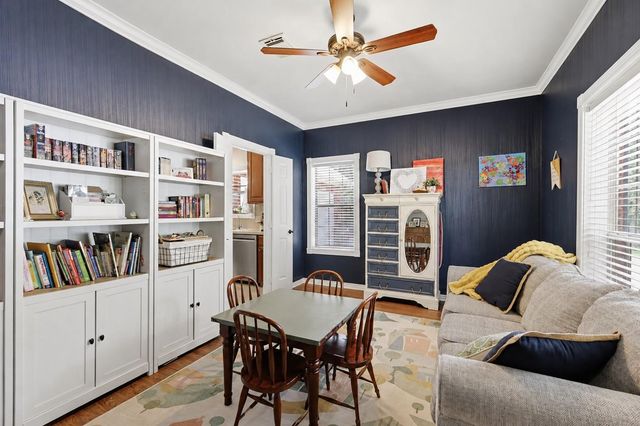 5064 Holleman Drive S, College Station, TX 77845
