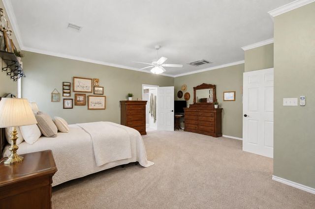 5064 Holleman Drive S, College Station, TX 77845