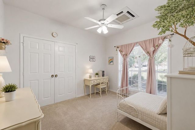 5064 Holleman Drive S, College Station, TX 77845