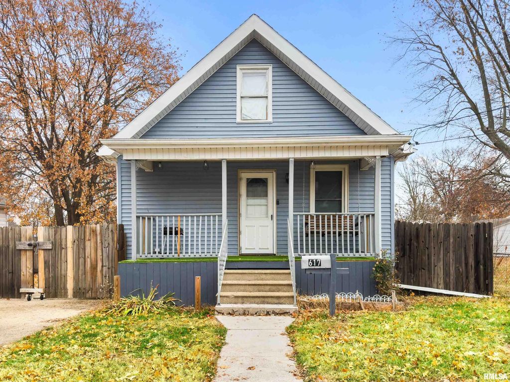 617 E VIRGINIA Avenue, Peoria, IL 61603