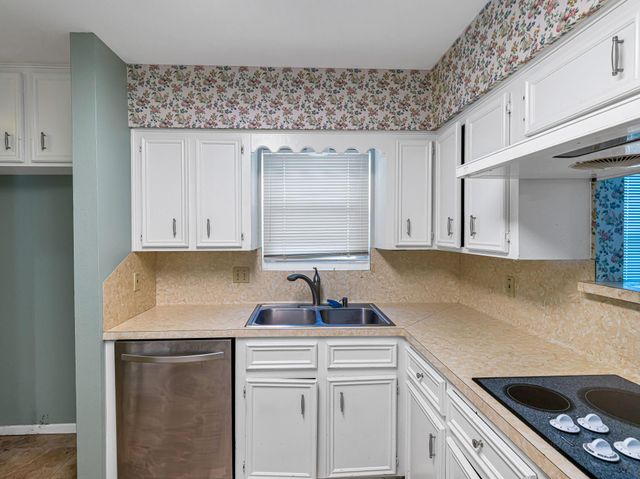 1911 Mission Creek Circle, Houston, TX 77084
